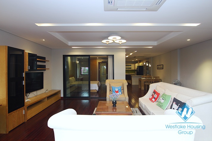 Modern apartment with 02 bedrooms for rent in Xuan dieu st, Tay Ho area